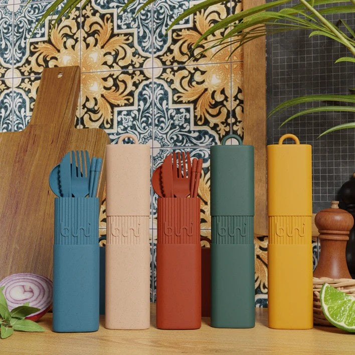 Ekologiczny zestaw sztućców wielorazowych wyprodukowany we Francji w kolorze Terracotta