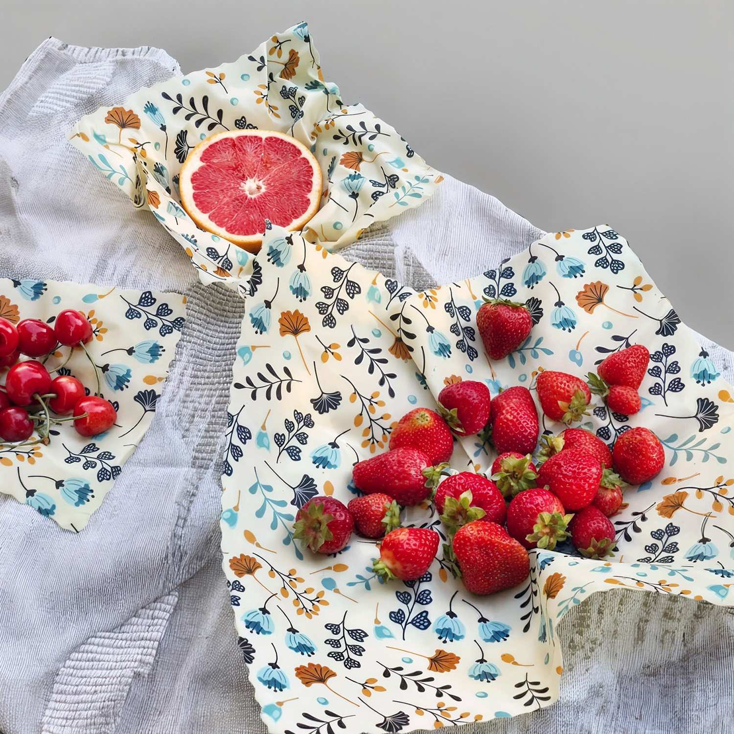 Zestaw woskowijek do kanapek BeePack®  Twings – ekologiczne, wielorazowe opakowania na żywność z naturalnych materiałów, zero plastiku, wzór: gałązki