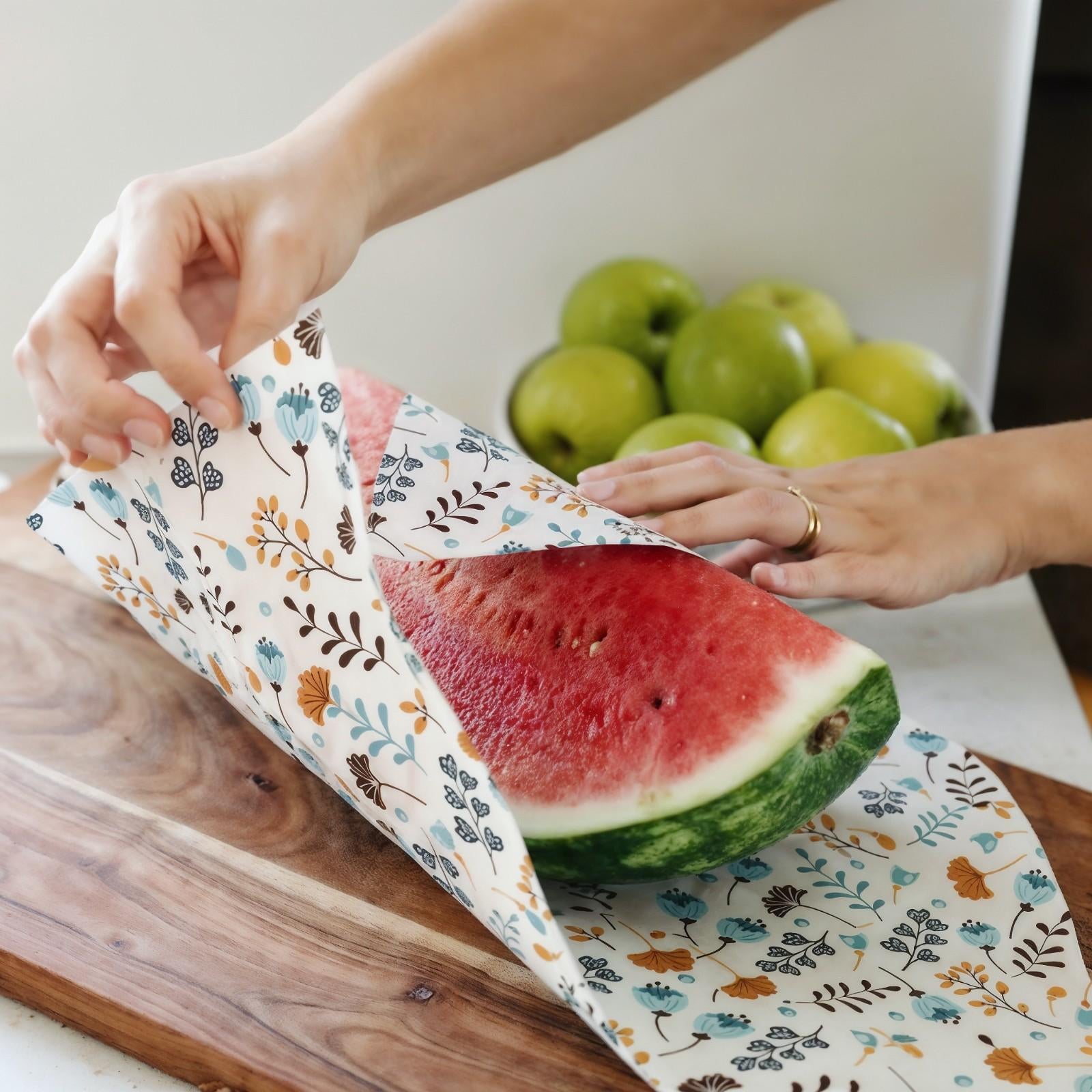 Zestaw woskowijek do kanapek BeePack®  Twings – ekologiczne, wielorazowe opakowania na żywność z naturalnych materiałów, zero plastiku, wzór: gałązki