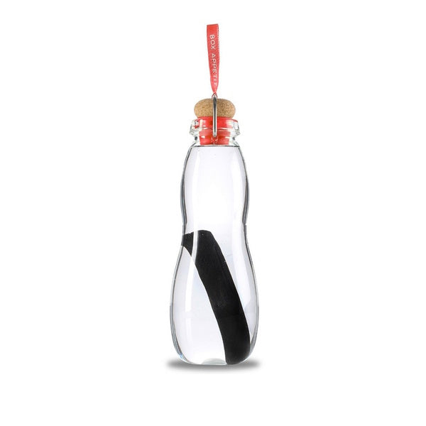 BLACK+BLUM EAU GOOD szklana butelka z filtrem na wodę 650 ml, czerwona Black+Blum Water Bottles | TwójLunchBox