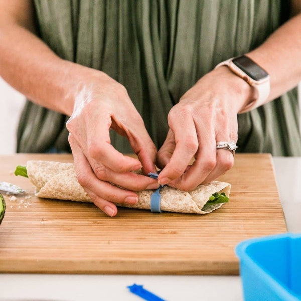 Zestaw 7 opasek Lunch Punch – silikonowe, bezpieczne i wygodne do pakowania wrapów bez bałaganu.