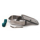 Lunchbox Black+Blum Steel L morski – szczelny pojemnik z separatorem, widelcem i silikonową opaską. Elegancki, praktyczny i trwały